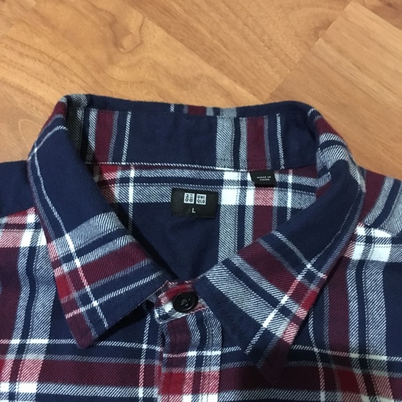 UNIQLO Flannel - Picture 2 of 3